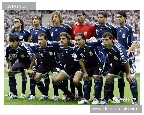 男童足球明星球衣图片展示让孩子们感受足球魅力与梦想的力量